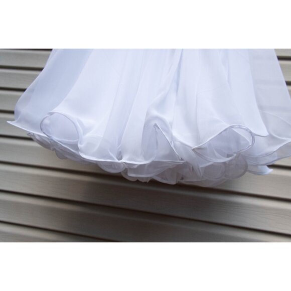 White Petticoat Underskirt Ruffled Lined Puffy & Full 33" L Quinceañera Wedding - Picture 3 of 5